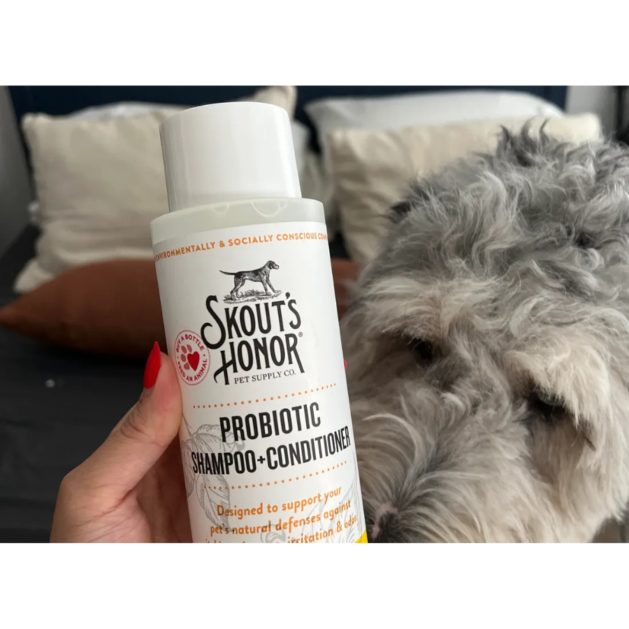 Skout's Honor Probiotic Dog Shampoo & Conditioner (2-In-1) - Honeysuckle