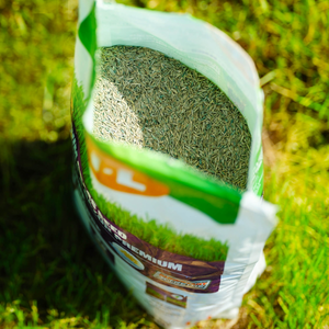 C-I-L Premium Grass Seed with Fertilizer 2-5-2 (1 kg)